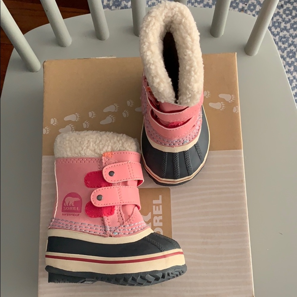 Sorel Toddler Pink boots Waterproof